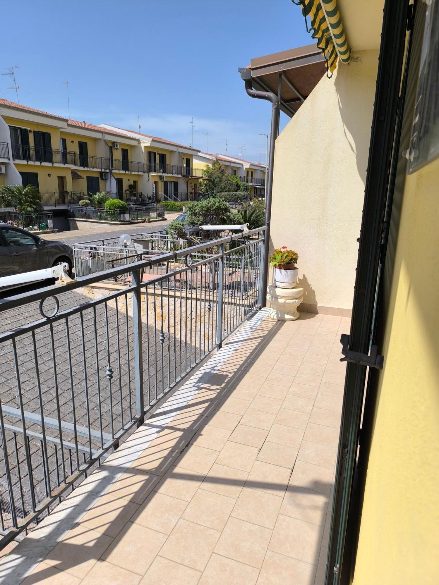 Bed & Breakfast Kalinka Bed and Breakfast Motta SantʼAnastasia Exterior foto